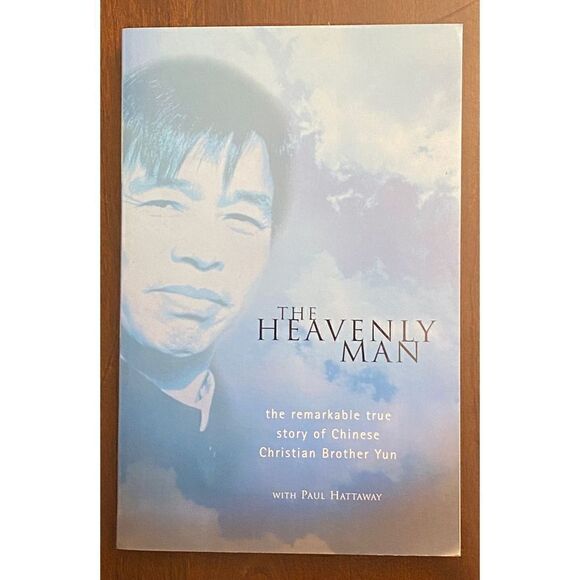 The Heavenly Man Book-True Story Of Chinese Christian Man W/Paul Hattaway - Picture 1 of 3